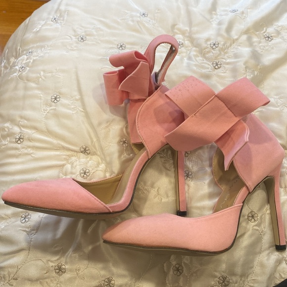 Bow Tie Pink High Heels - Picture 12 of 15